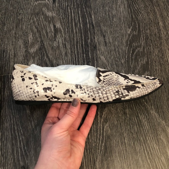 SOLD Madden Girl Snake Print Pointed Toe Flats - Picture 3 of 3